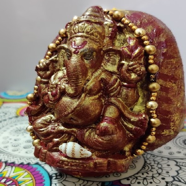 natural and artistic